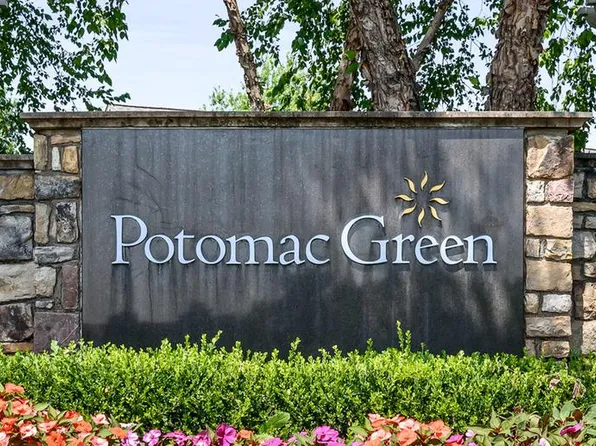 20674 Crescent Pointe Pl, Ashburn, VA 20147