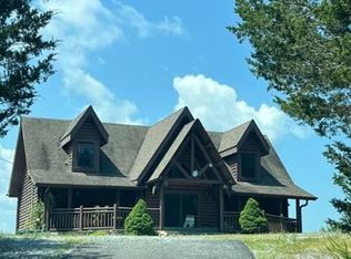 3632 Foxfire Way, Sevierville, TN 37876