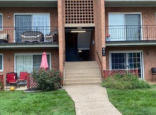 631 Waterloo Rd APT 121, Warrenton, VA 20186