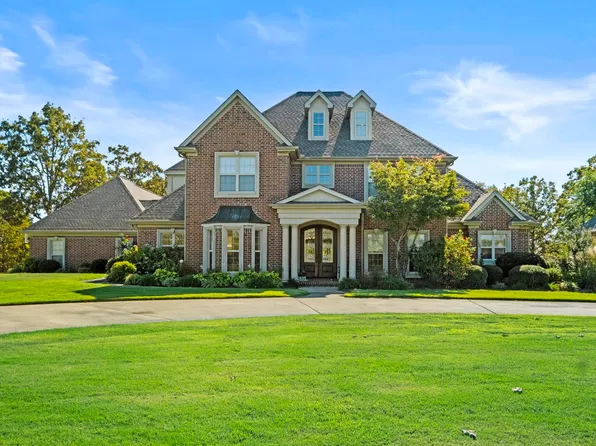 101 Summerview Dr, Searcy, AR 72143