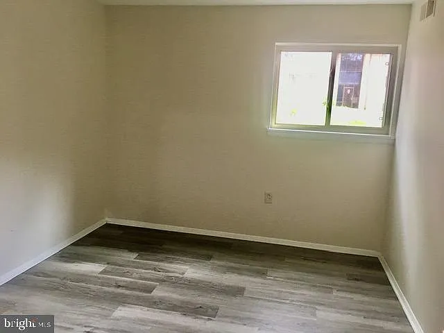 18730 Walkers Choice Rd #2 — Photo 35