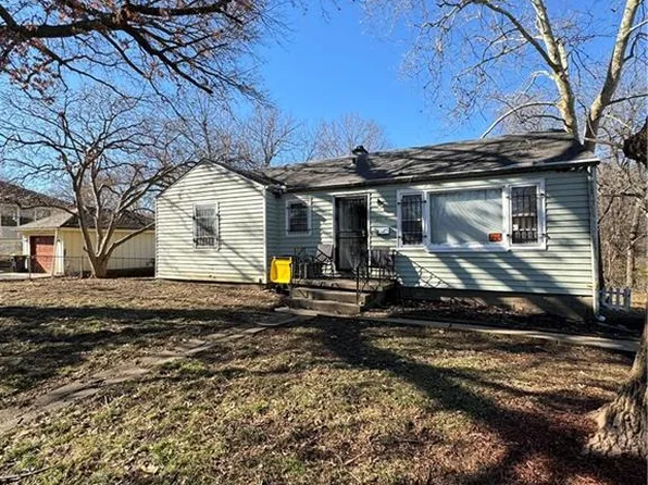 6034 Walrond Ave, Kansas City, MO 64130