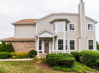 66 Kelsey Ct, Algonquin, IL 60102