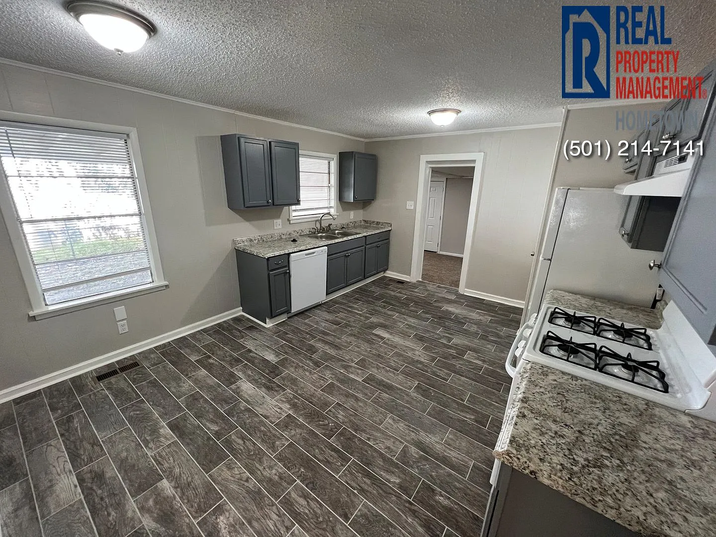 3-bed 1-bath home for rent in Jacksonville! — Photo 3