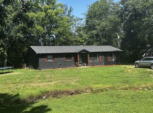205 Locust Dr, Erin, TN 37061