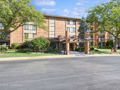 77 Lake Hinsdale Dr APT 312, Willowbrook, IL, 60527