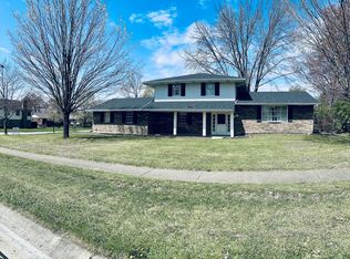 2330 Oak Tree Dr, Fairfield, OH 45014