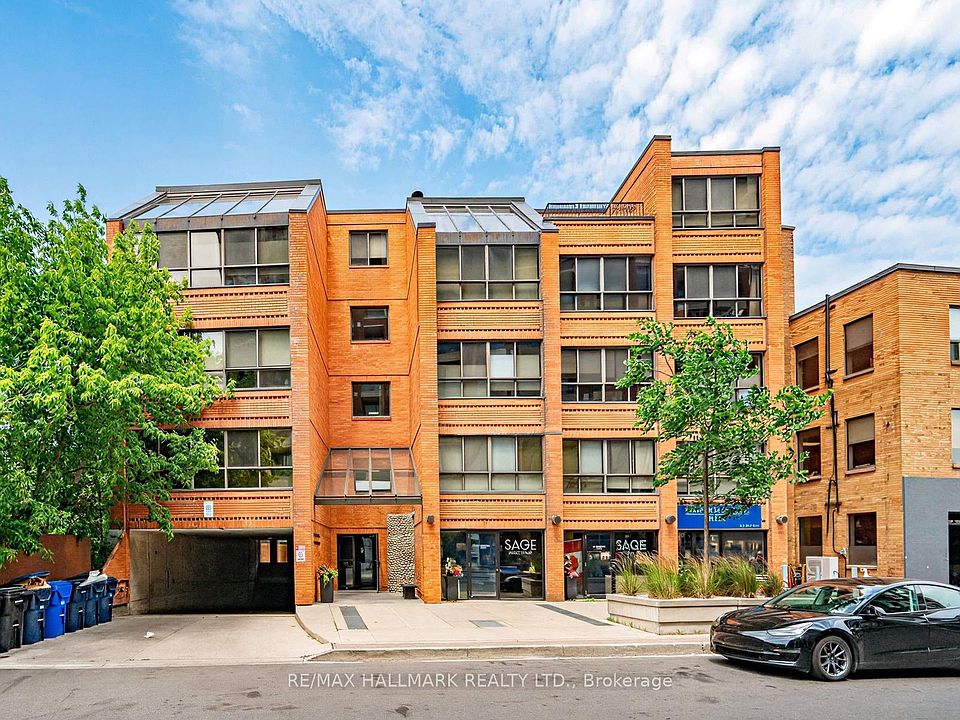 1st image of 20 Glebe Rd W #Penthouse 15