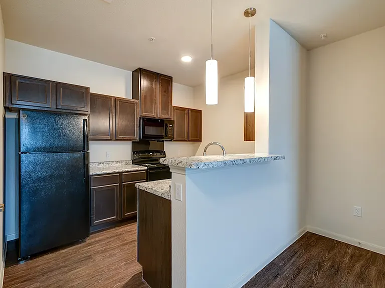 Mesa West Apartment Homes — Photo 4
