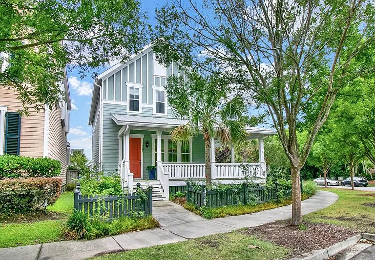1347 Appling Dr — Photo 1