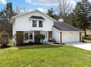 2823 Tattersall Rd, Portage, MI 49024