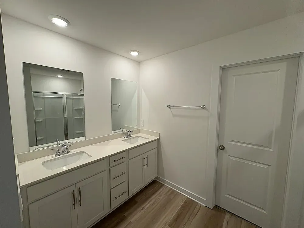 4 bed, 2.5 bath, 2479 sqft, $1,947 — Photo 3