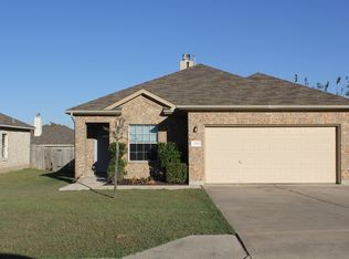 208 Firwood N, Kyle, TX 78640