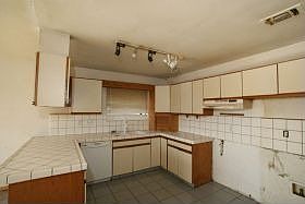 3rd image of 1210 Vinci Ave