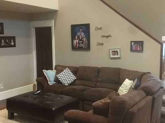 4th image of 18725 Otter Ave