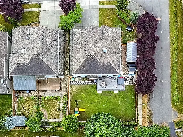 123 148th Pl SW — Photo 2