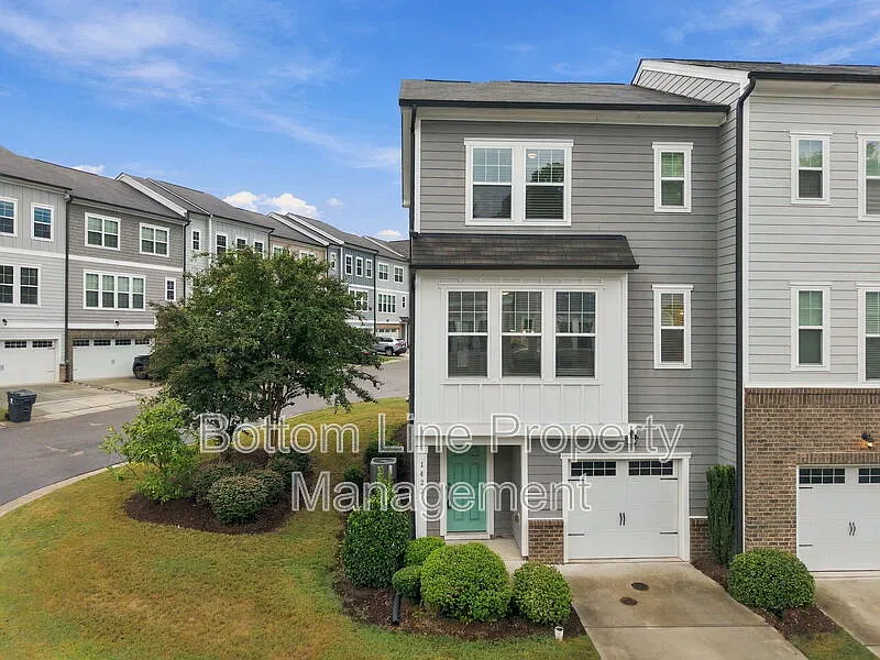 1421 Salem Creek Dr