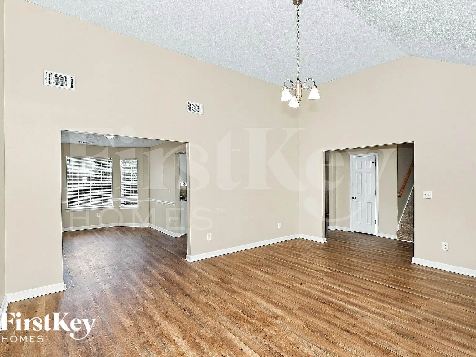 3 bed, 2.5 bath, 2056 sqft, $1,745 — Photo 4