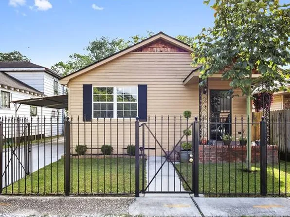 4015 McFarland St, New Orleans, LA 70126