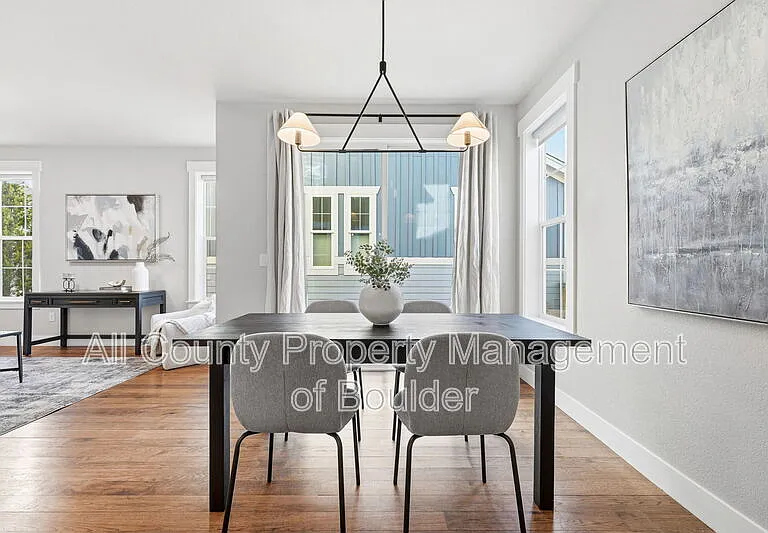 2823 Clear Creek Ln — Photo 9