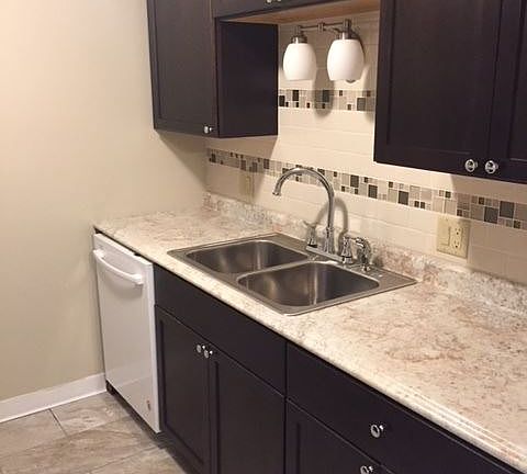 2nd image of N114W15846 Sylvan Cir APT 304
