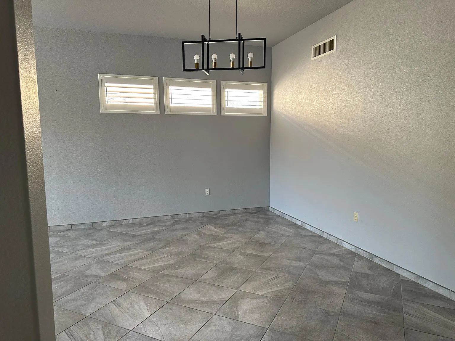 2 bed, 1499 sqft, $2,500 — Photo 4