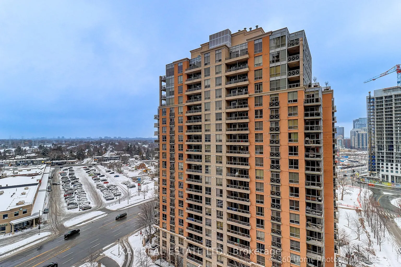 5233 Dundas St W #1526 photo 1