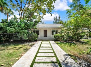 Bay Point, Miami, FL 33137