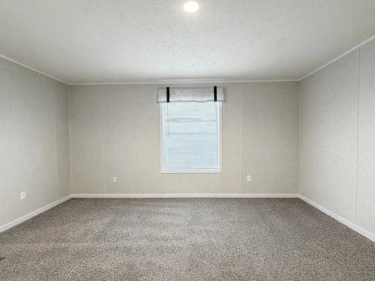 29800 Guilford Cir #253 — Photo 22