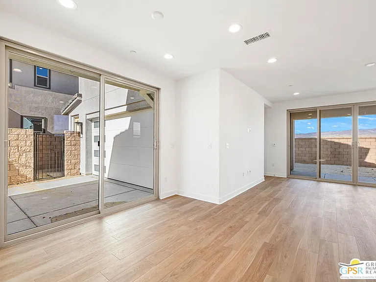 74246 Storke Dr — Photo 11