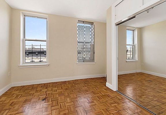 4th image of 522 W 152nd St #F2