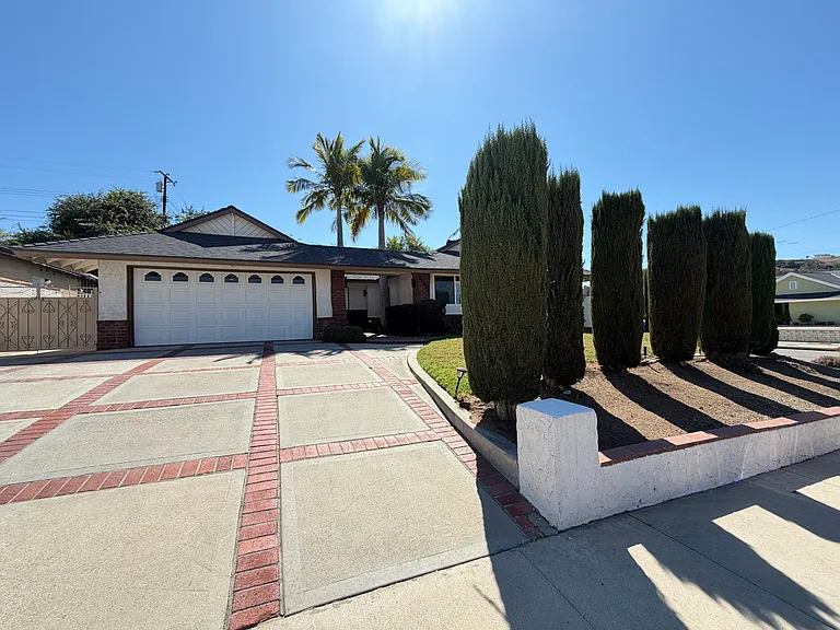 21202 Chocktaw Dr — Photo 1