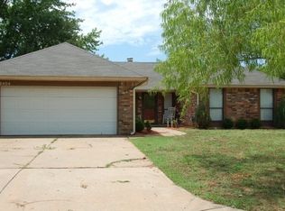 2404 Appleway St, Edmond, OK 73013