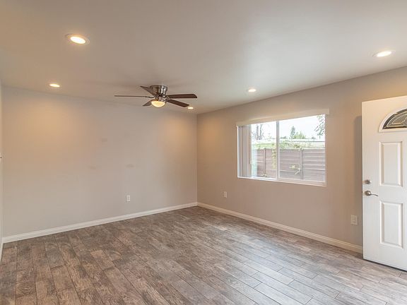 3rd image of 4641 Coconino Way