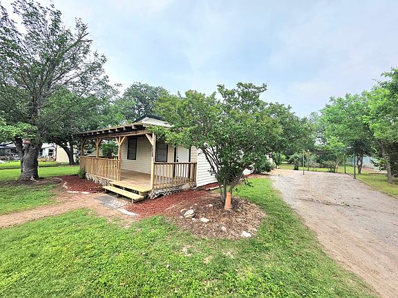 2nd image of 8082 County Road 604