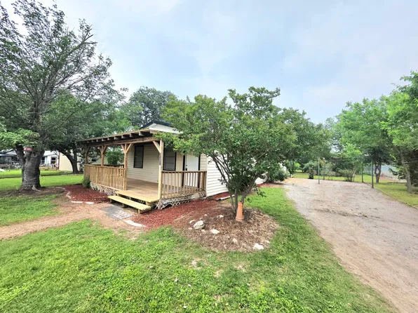 8082 County Road 604, Brownwood, TX 76801