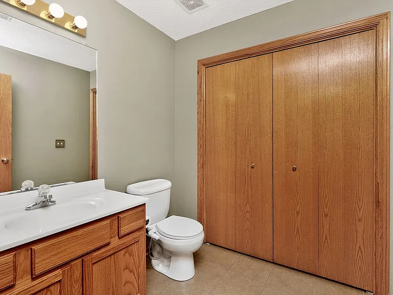 1695 SE Olson Dr — Photo 18