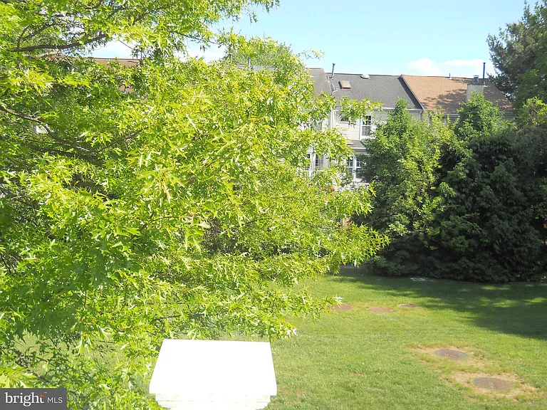 2807 Cornet Ct — Photo 41