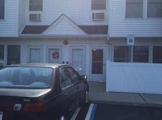 250 Gardiners Ave UNIT 13, Levittown, NY 11756
