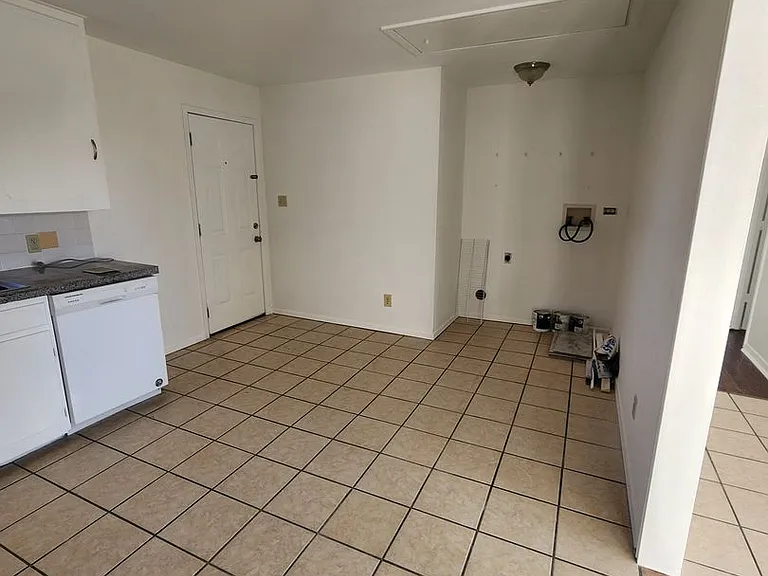 501 S McNeil St — Photo 10