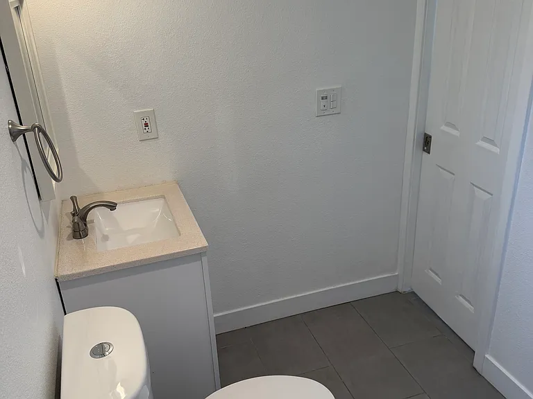 Sipes Ln — Photo 8