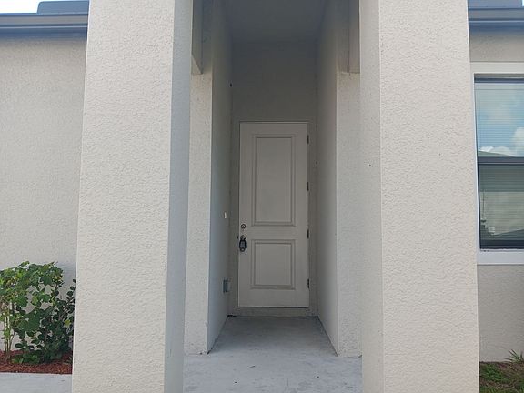3rd image of 452 Grant Blvd #0
