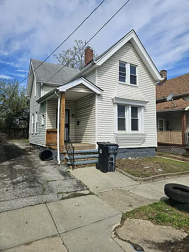 1052 E 72nd St Photo 1
