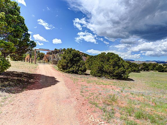 3rd image of 635 Big Horn Dr