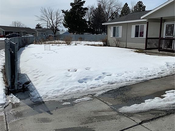 3rd image of 1121 Mather Dr