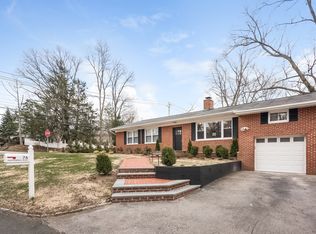 76 Heatherdell Rd, Ardsley, NY 10502