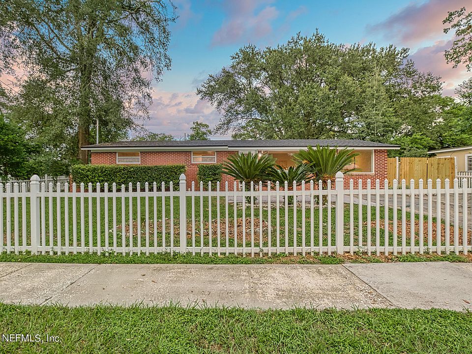 1st image of 5617 Dart Dr