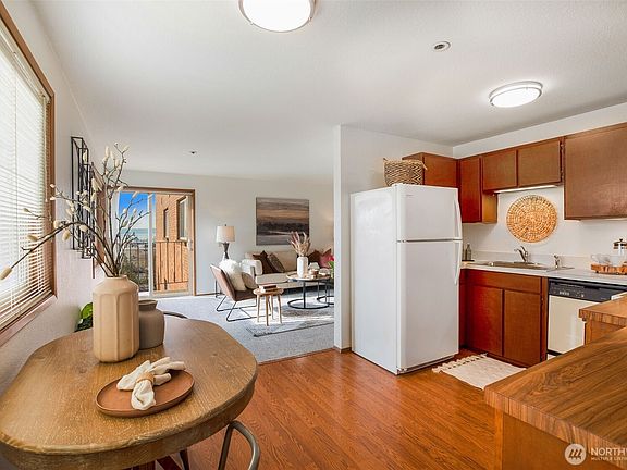 3rd image of 2619 Rucker Avenue #5