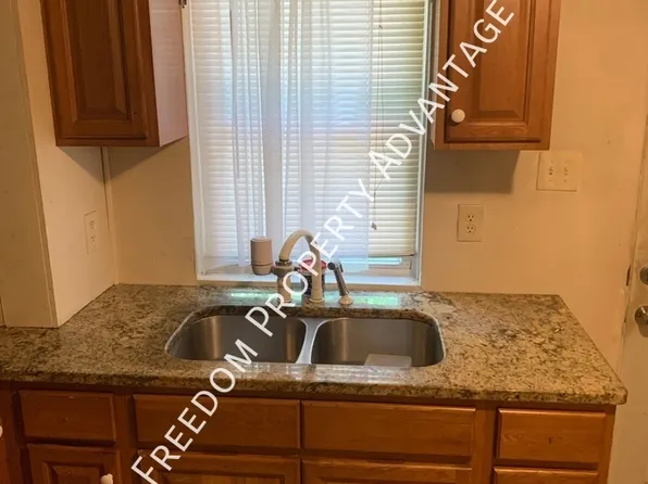 291 Greenlee Rd Floor 1, Pittsburgh, PA 15227