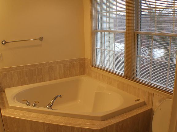 Heart Shaped Master Bath